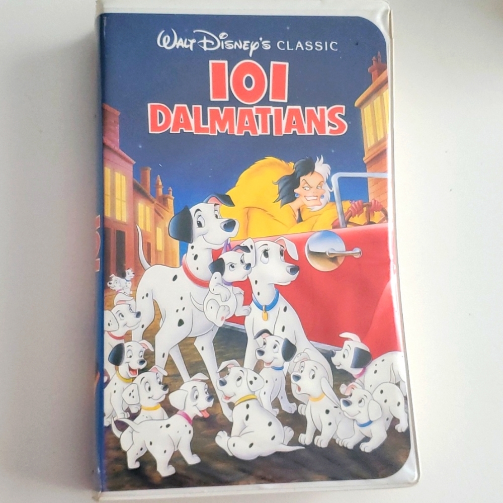 Disney 101 Dalmatians VHS  Red White Black